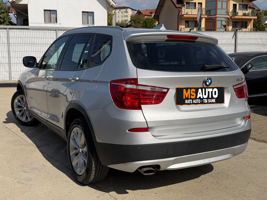 BMW X3 xDrive 2012 — foto 3